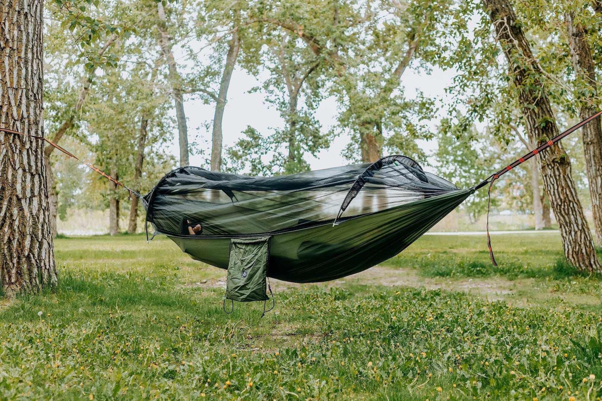 Portable Camping Hammock with Mosquito Net by YATTA – Campmor
